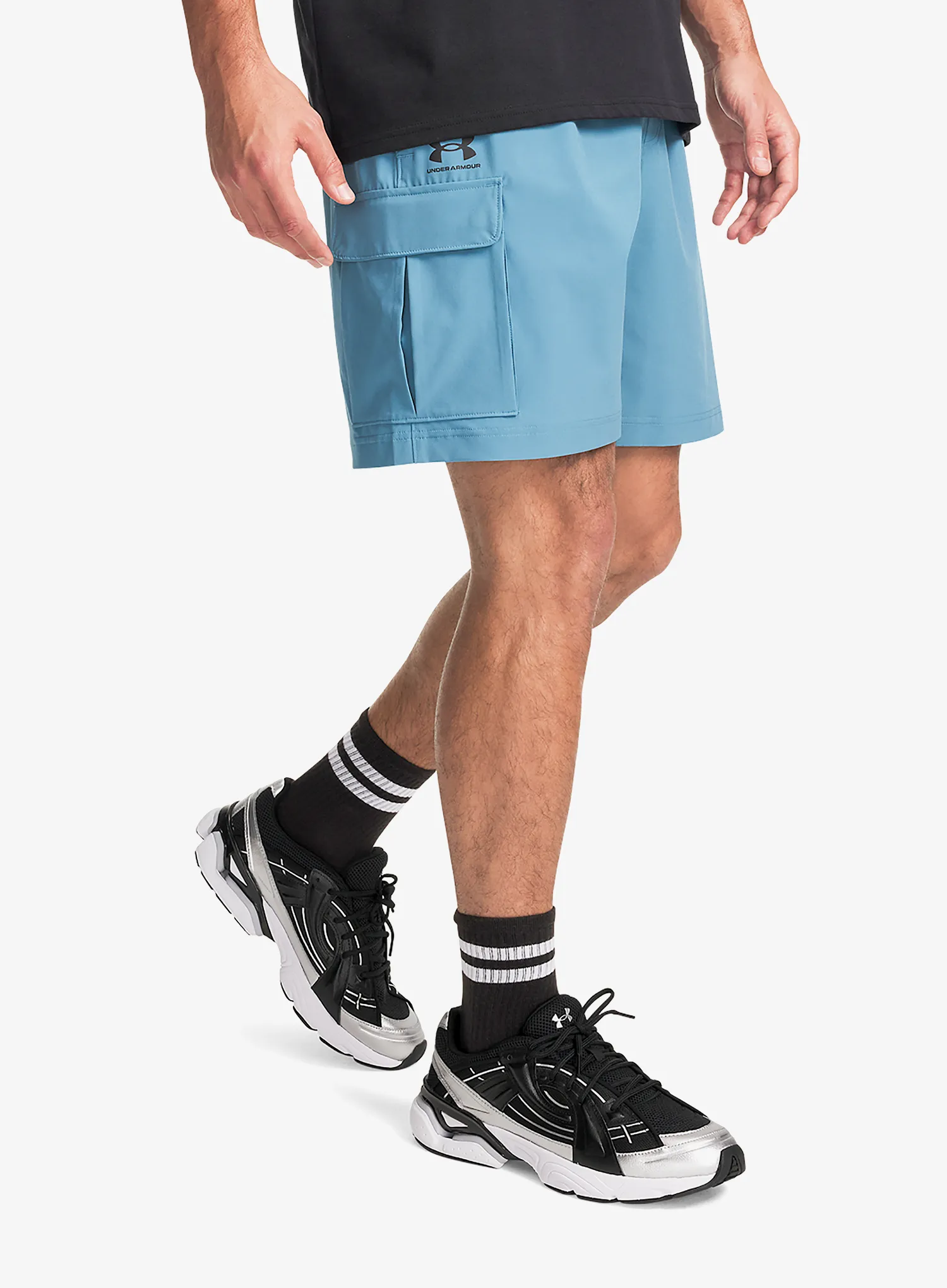 qweUnderArmourVibeWovenCargoShortboundlessblueblack198634275670a.webp