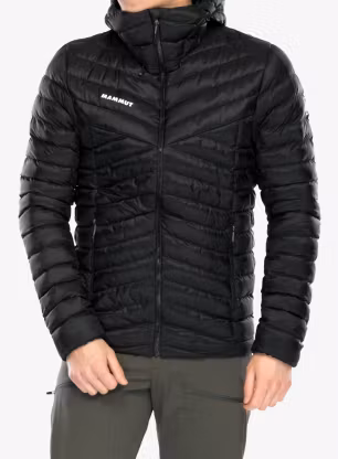MammutAlbulaINHoodedJacket_bla_7619876133045a.webp
