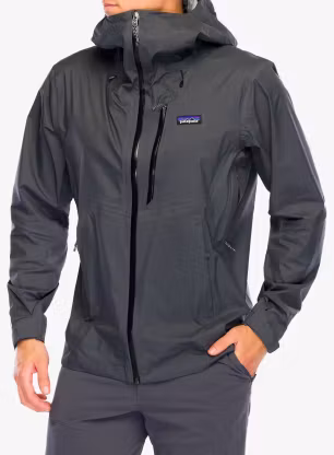 PatagoniaGraniteCrestJacket_forgegreyblac198077742418a.webp