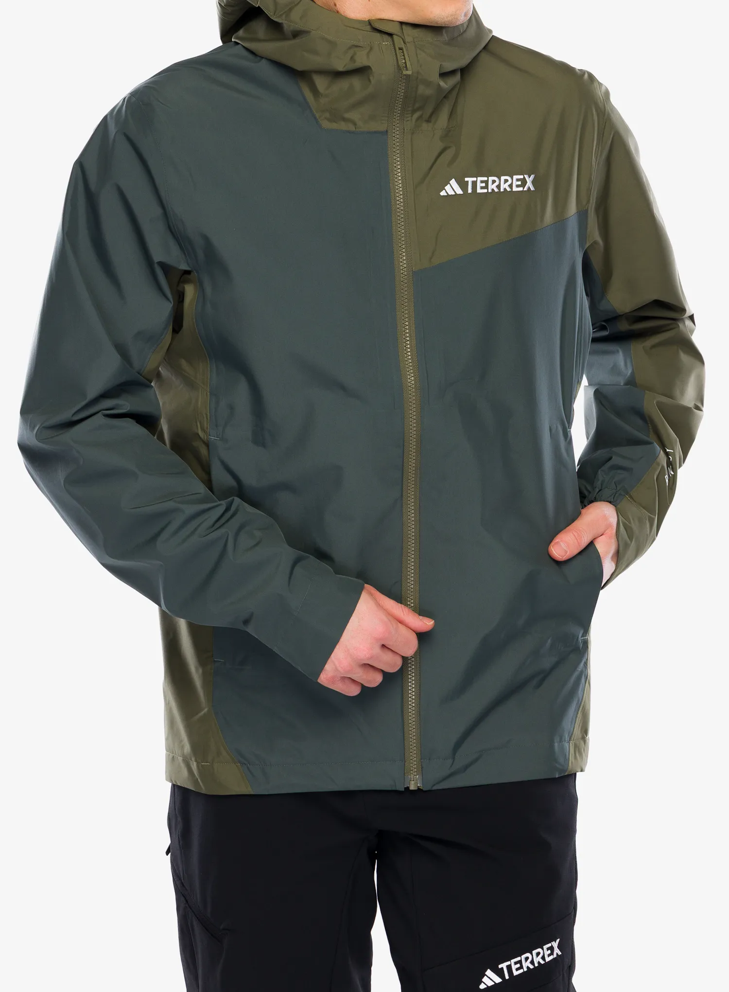 adidasTERREXMulti25lRAINRDYJacket_legendivyolivestrat4067904651239a.webp