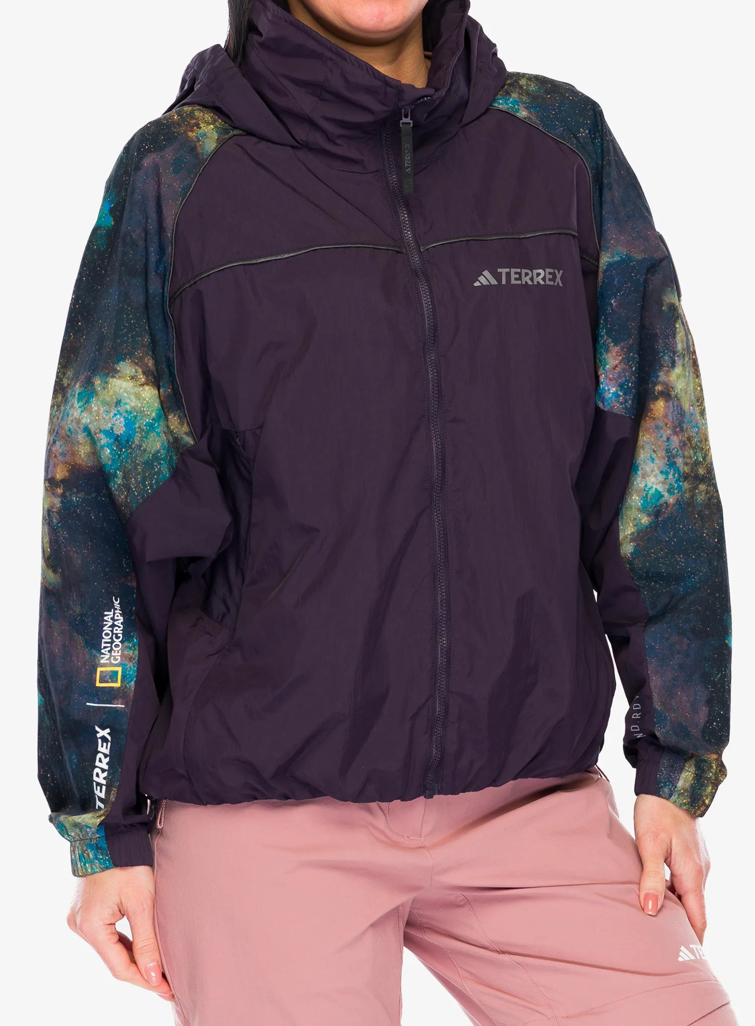 adidasTERREXNationalGeographicWIND_RDYJacket_aurorablac4067901669442a.webp