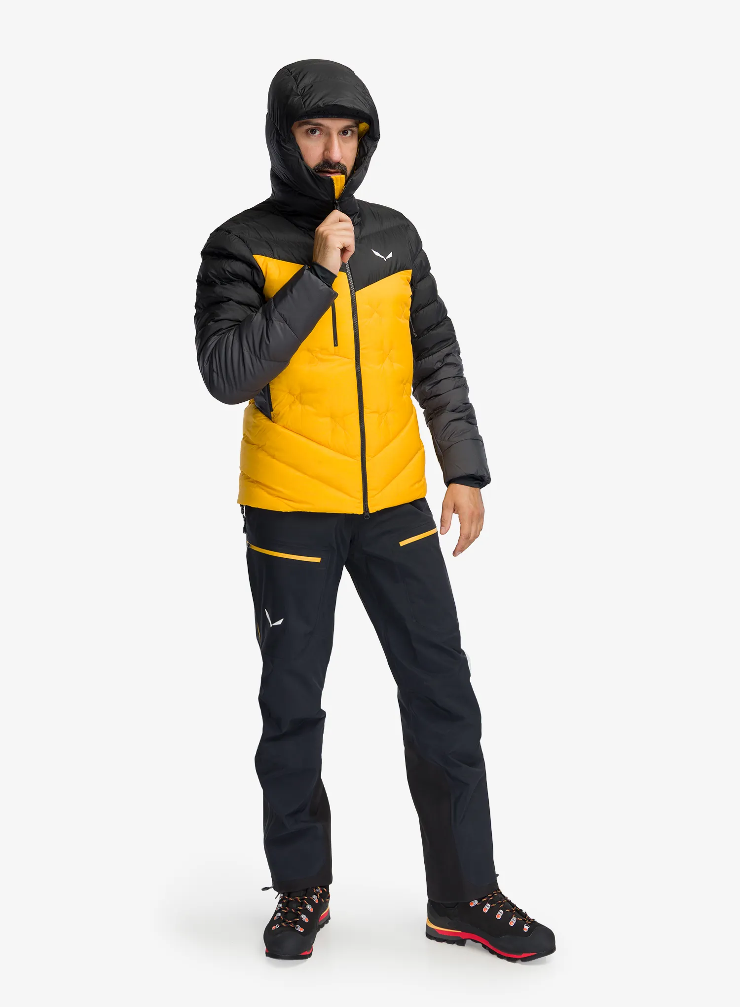 Пухено яке Salewa Ortles Med 4 Rds Dwn Jacket - gold
