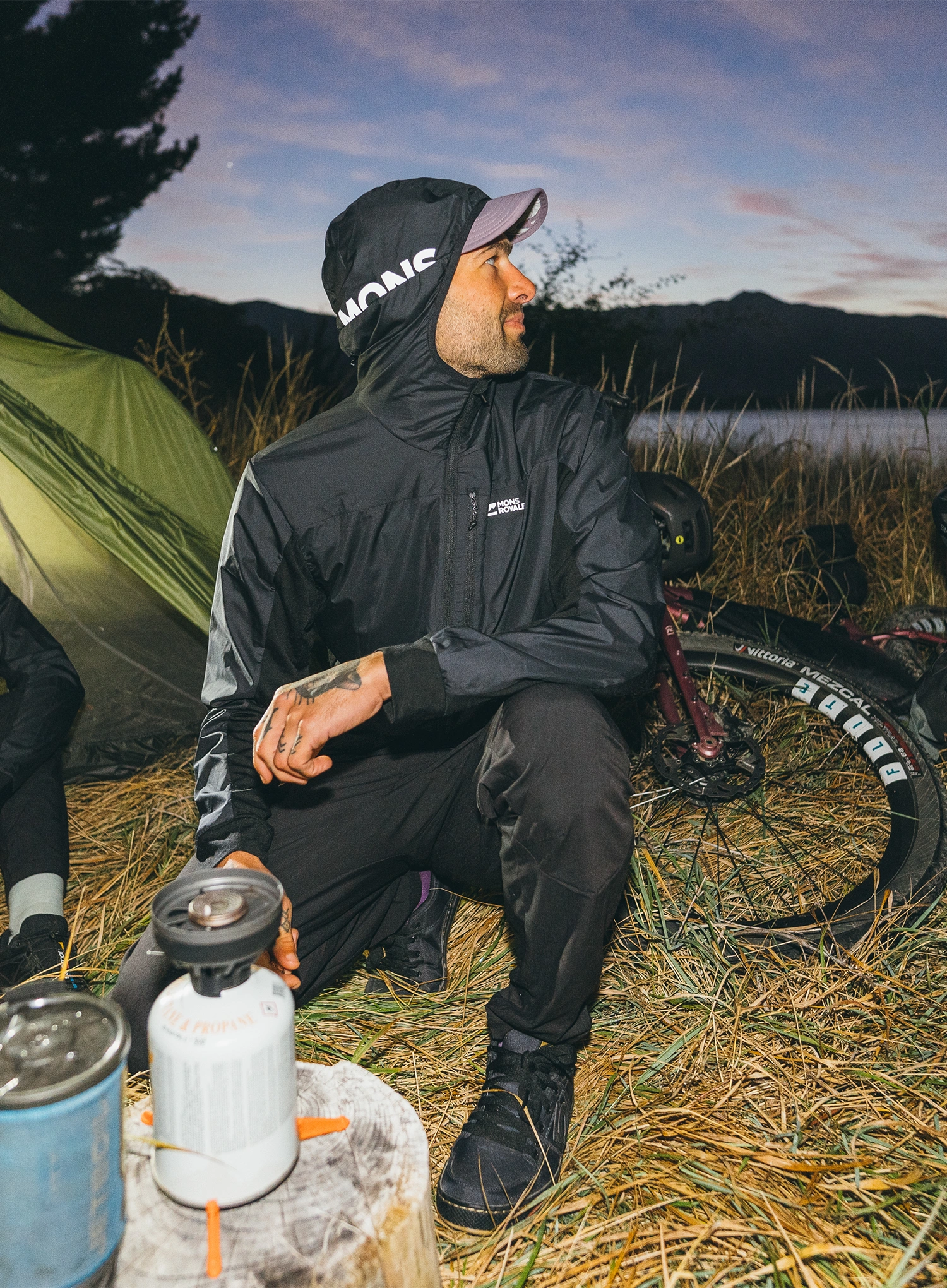 Велосипедно яке Mons Royale Diversion Merino Wind Jacket - black