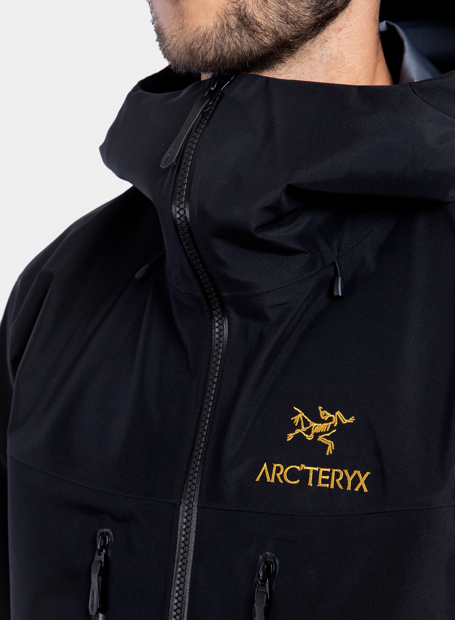 Яке Arcteryx Alpha SV Jacket - 24k black