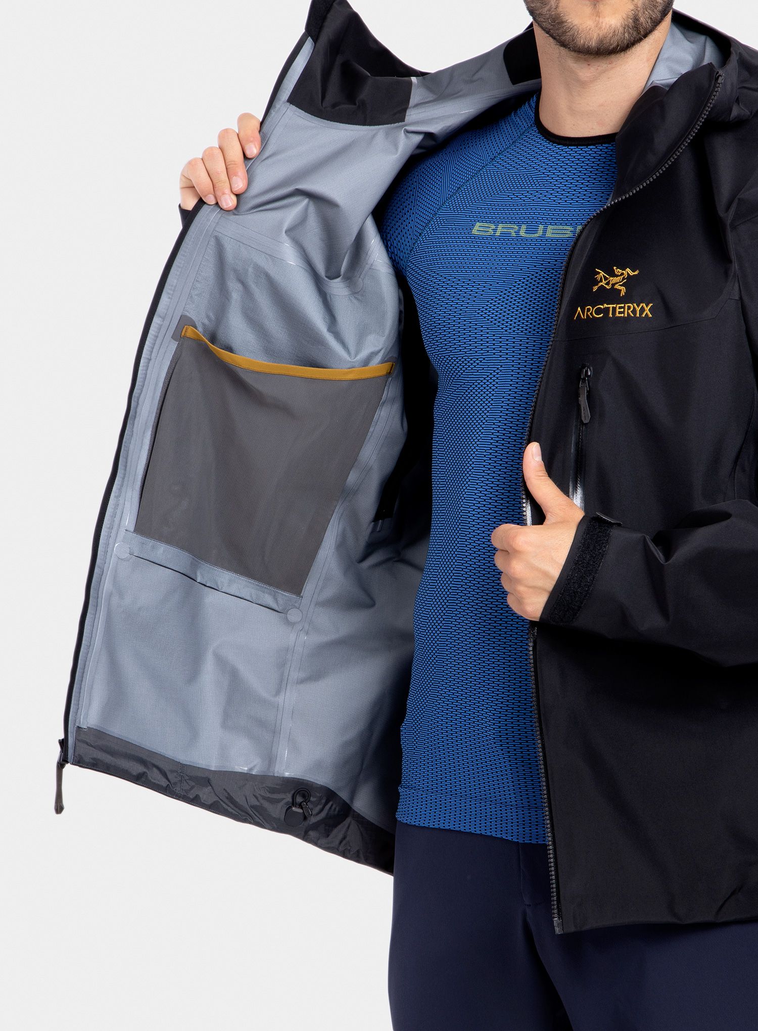 Яке Arcteryx Alpha SV Jacket - 24k black