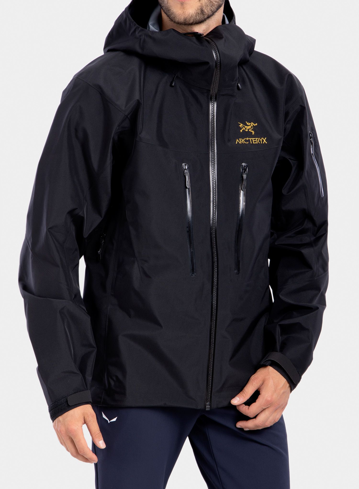 Яке Arcteryx Alpha SV Jacket - 24k black
