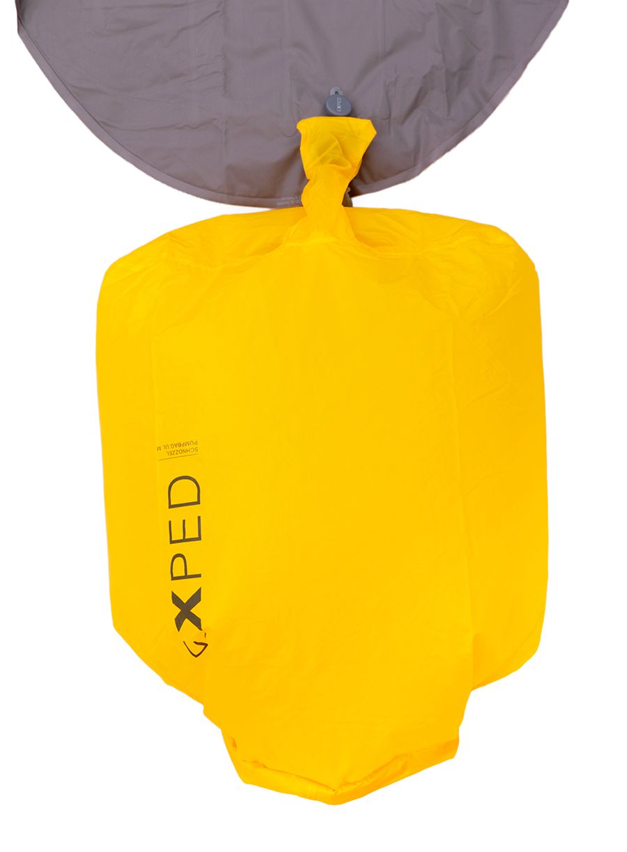 Надуваем матрак Exped Synmat HL Winter M