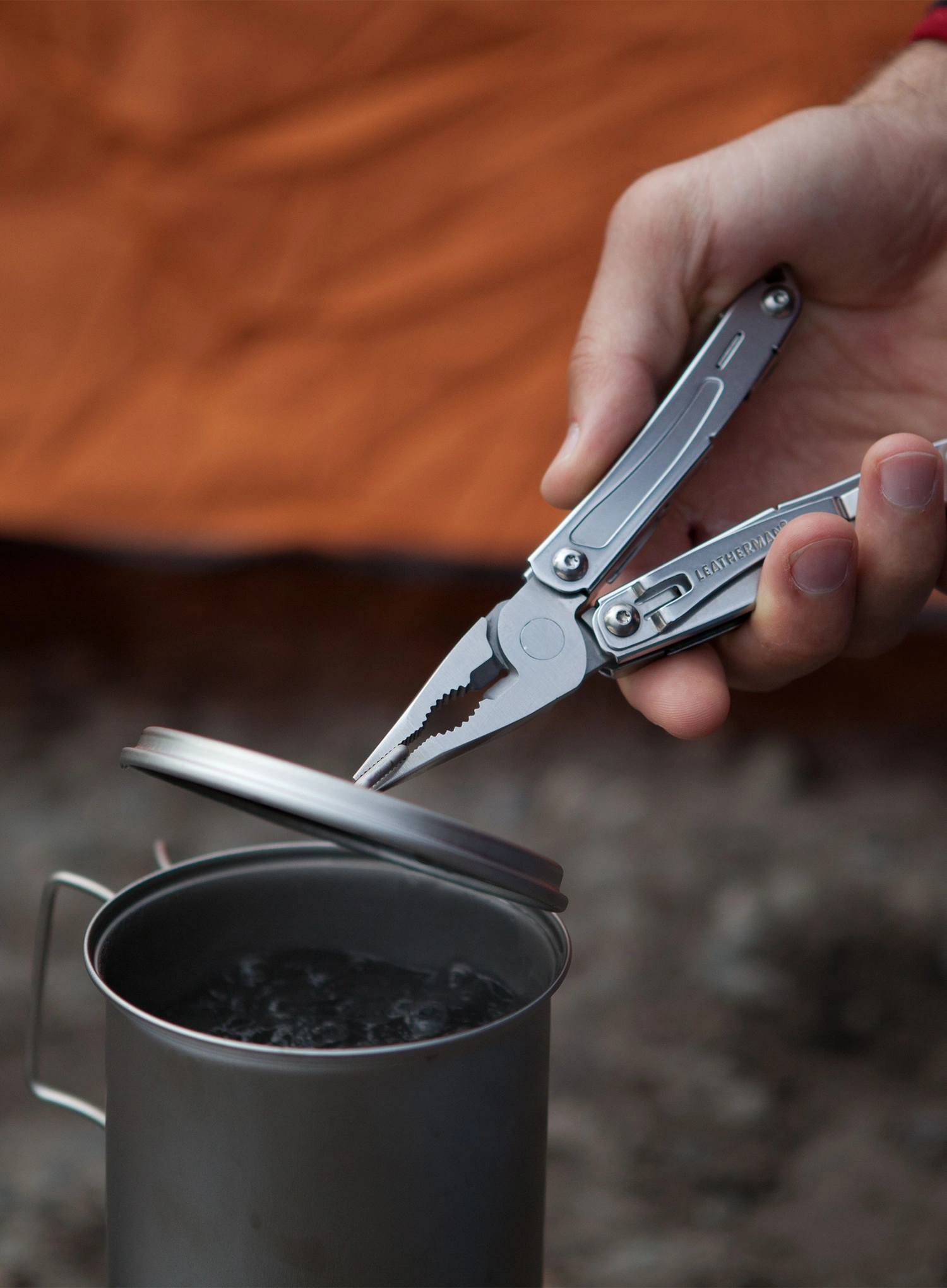 Мултитул Leatherman Sidekick - stainless