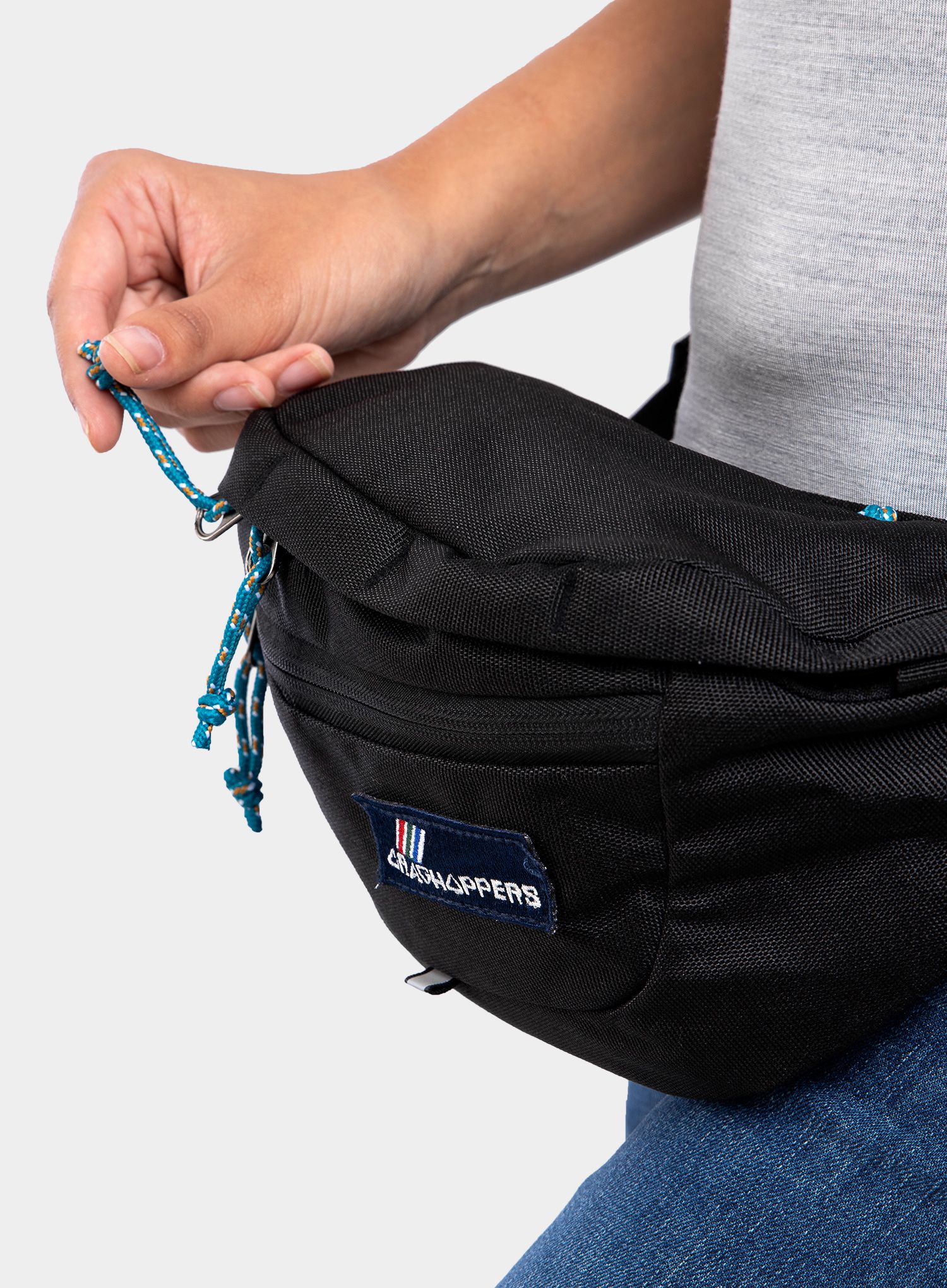 Чантичка за кръст Craghoppers 1.5L Kiwi Classic Bum Bag - black