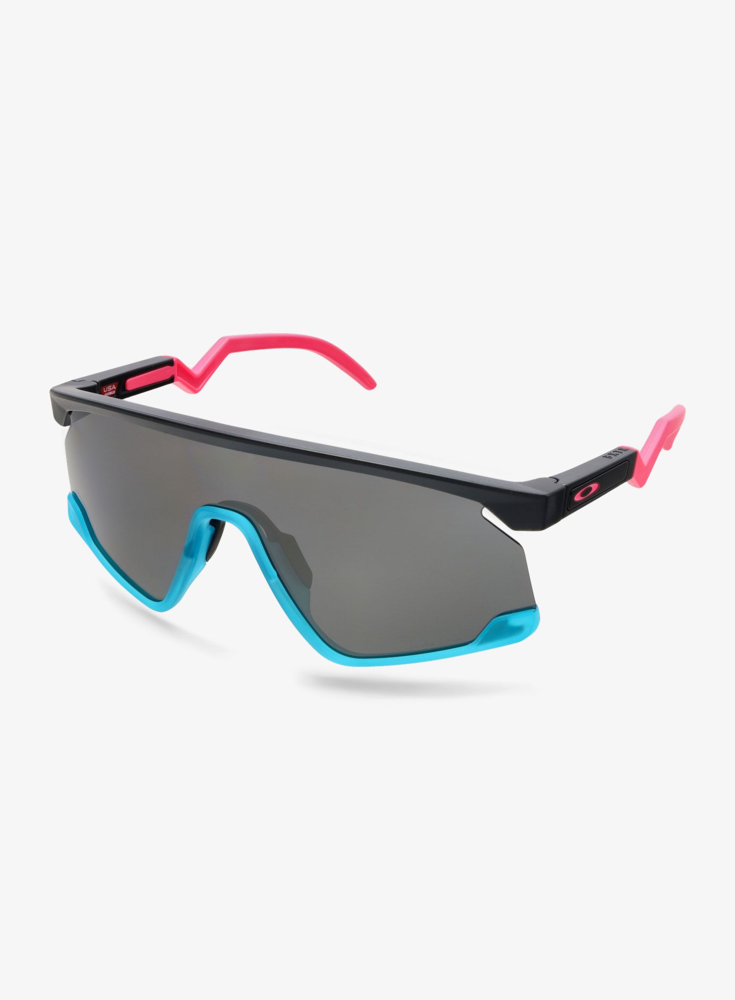 OakleyBXTRmatteblack_prizmblack_219.jpg