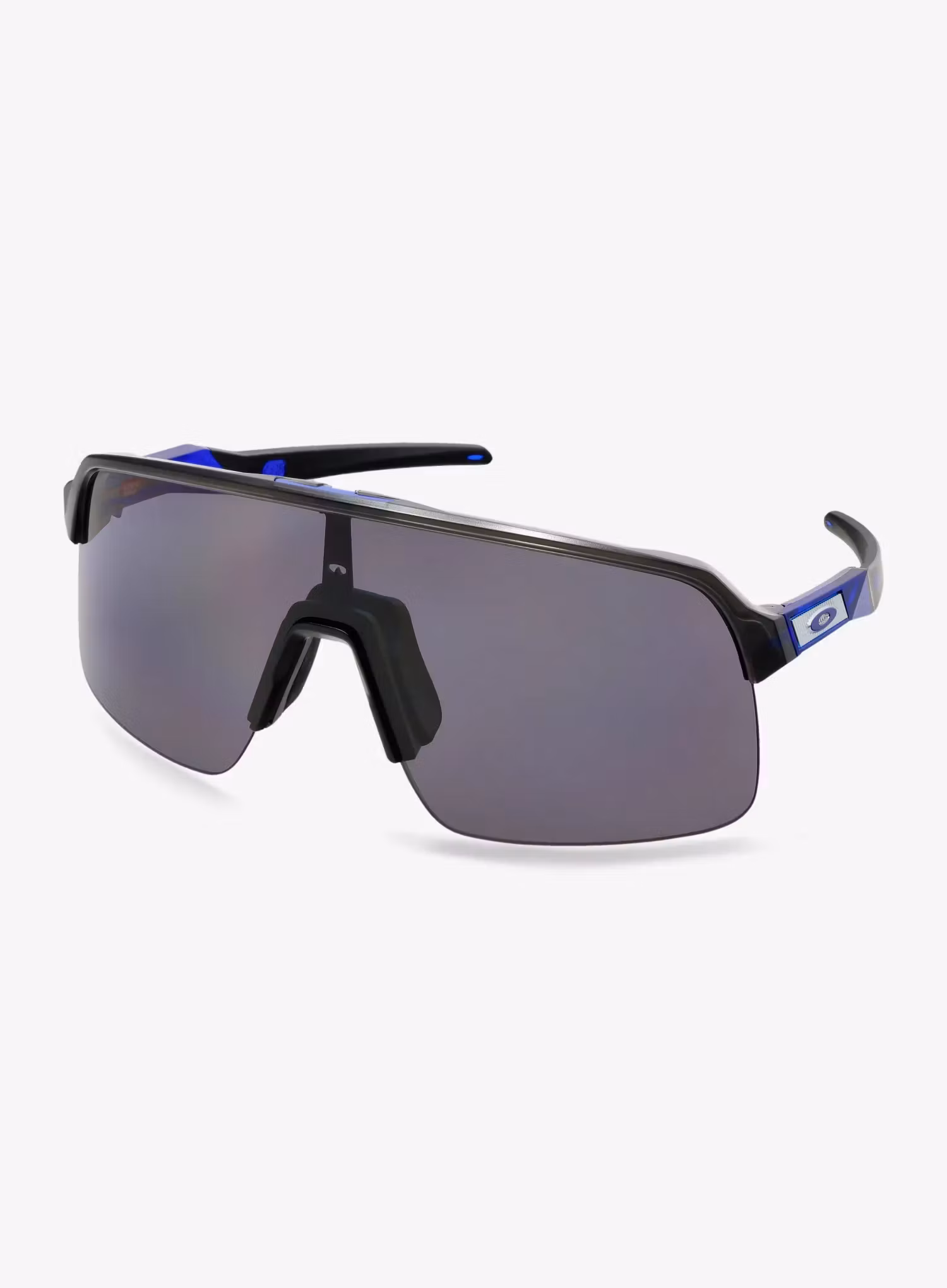 OakleySutroLite_mattegreysmokeprizmgrey_888392640963a.webp