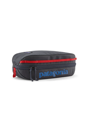 PatagoniaBlackHoleCube3L_smolderblueamanitared_198077742050_077.webp
