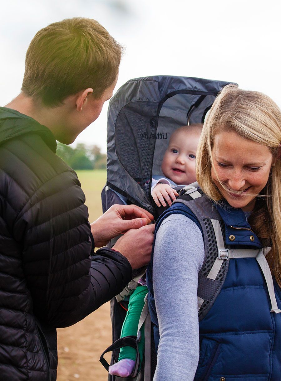 Слънцезащитен предпазител LittleLife Child Carrier Sun Shade