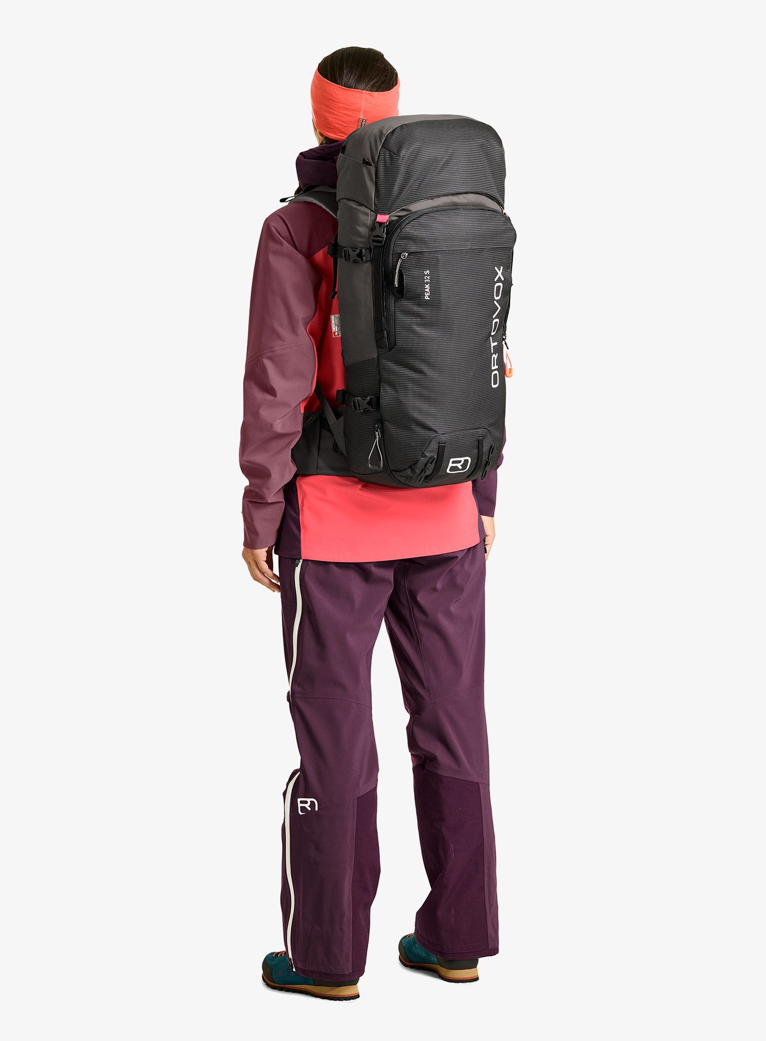 Дамска раница Ortovox Peak 32 S - black raven