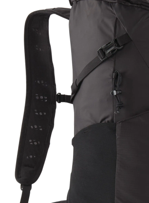 Туристическа раница Patagonia Terravia Pack 28L - black