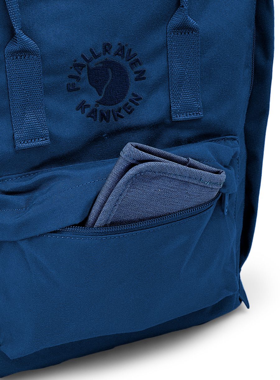 Градска раница Fjallraven Re-Kanken - midnight blue