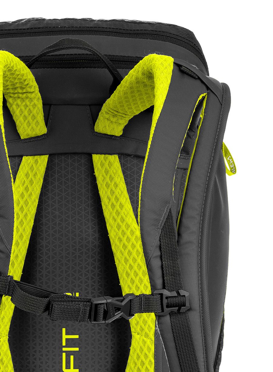 Туристическа раница Salewa Alp Trainer 25 - black