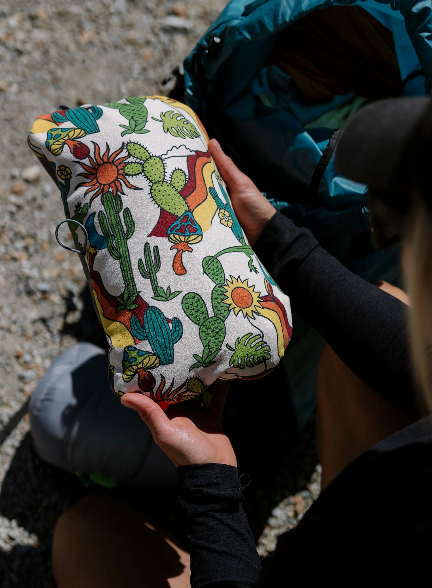 Туристическа възглавница Therm a Rest Compressible Pillow Cinch R - desert