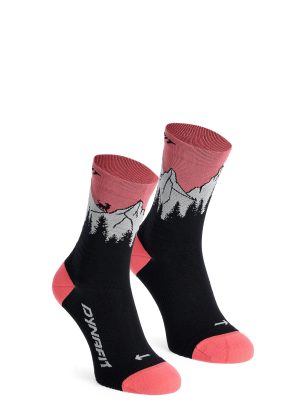 DynafitTraverseCrewSocksblackoutultracoral4053866862516A.webp
