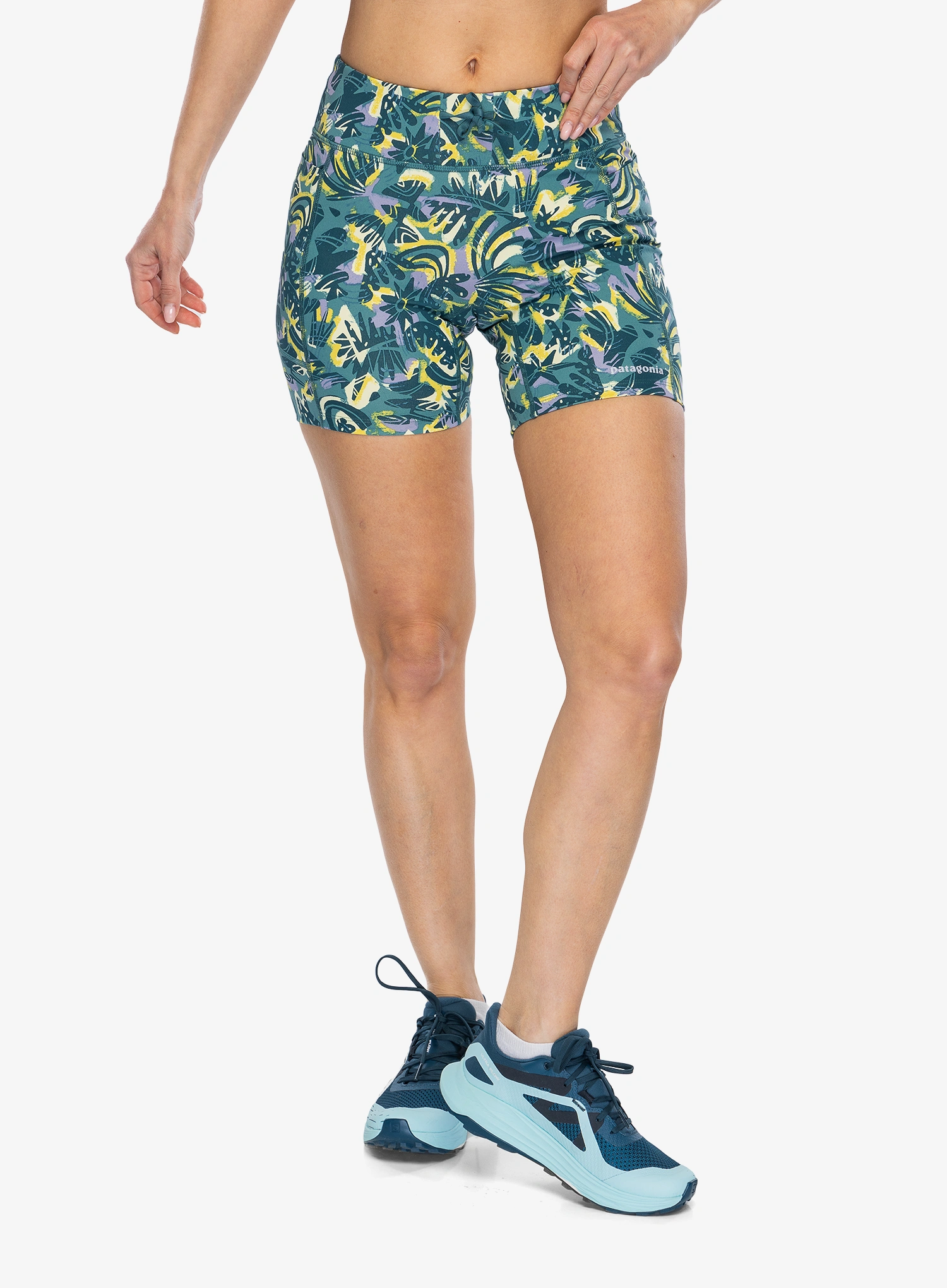 PatagoniaEndlessRunShorts6in__wildbotanistwetlandblu196924956476a.webp