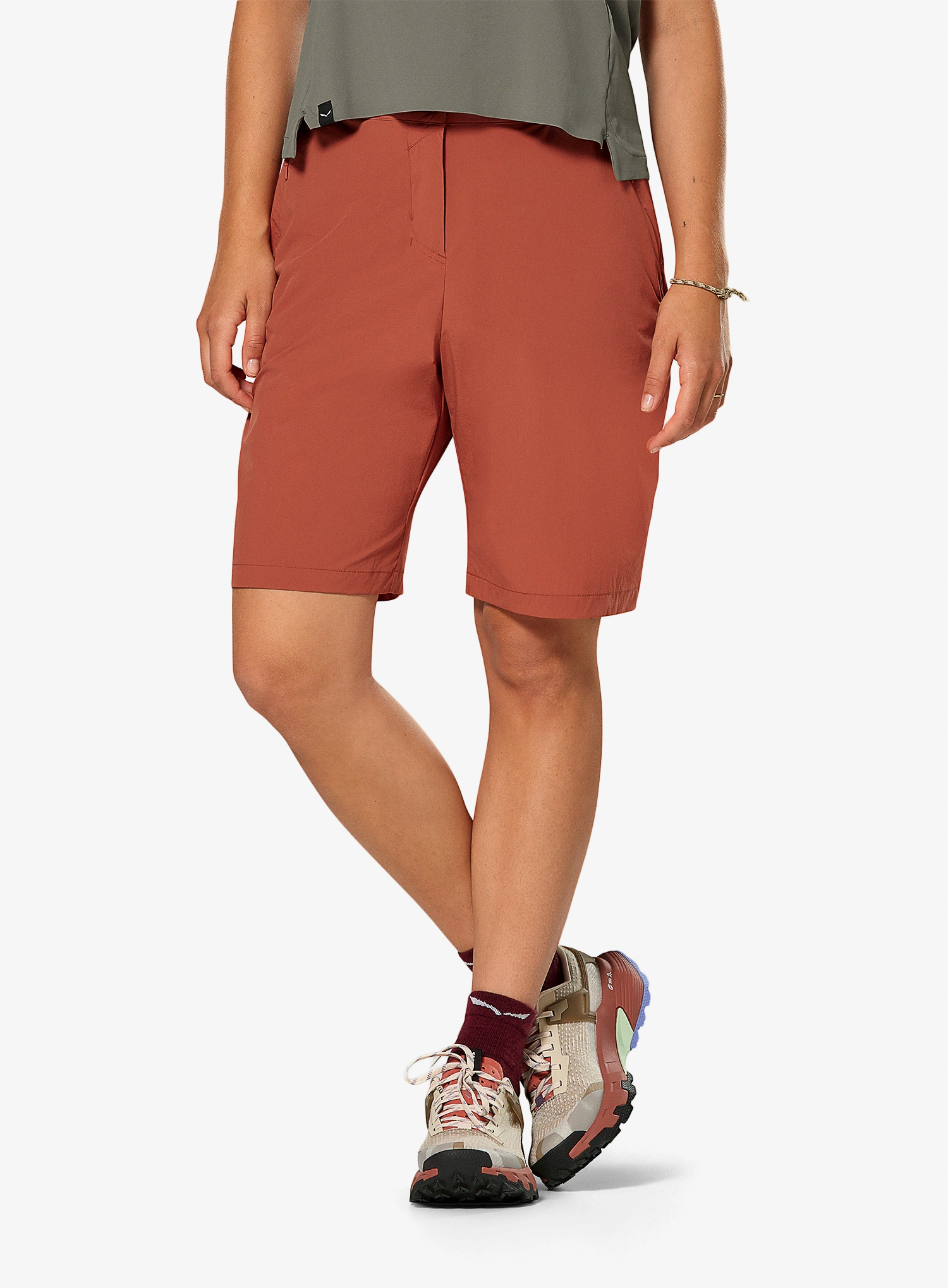 SalewaPedroc2DstShort_etruscanred_082.webp