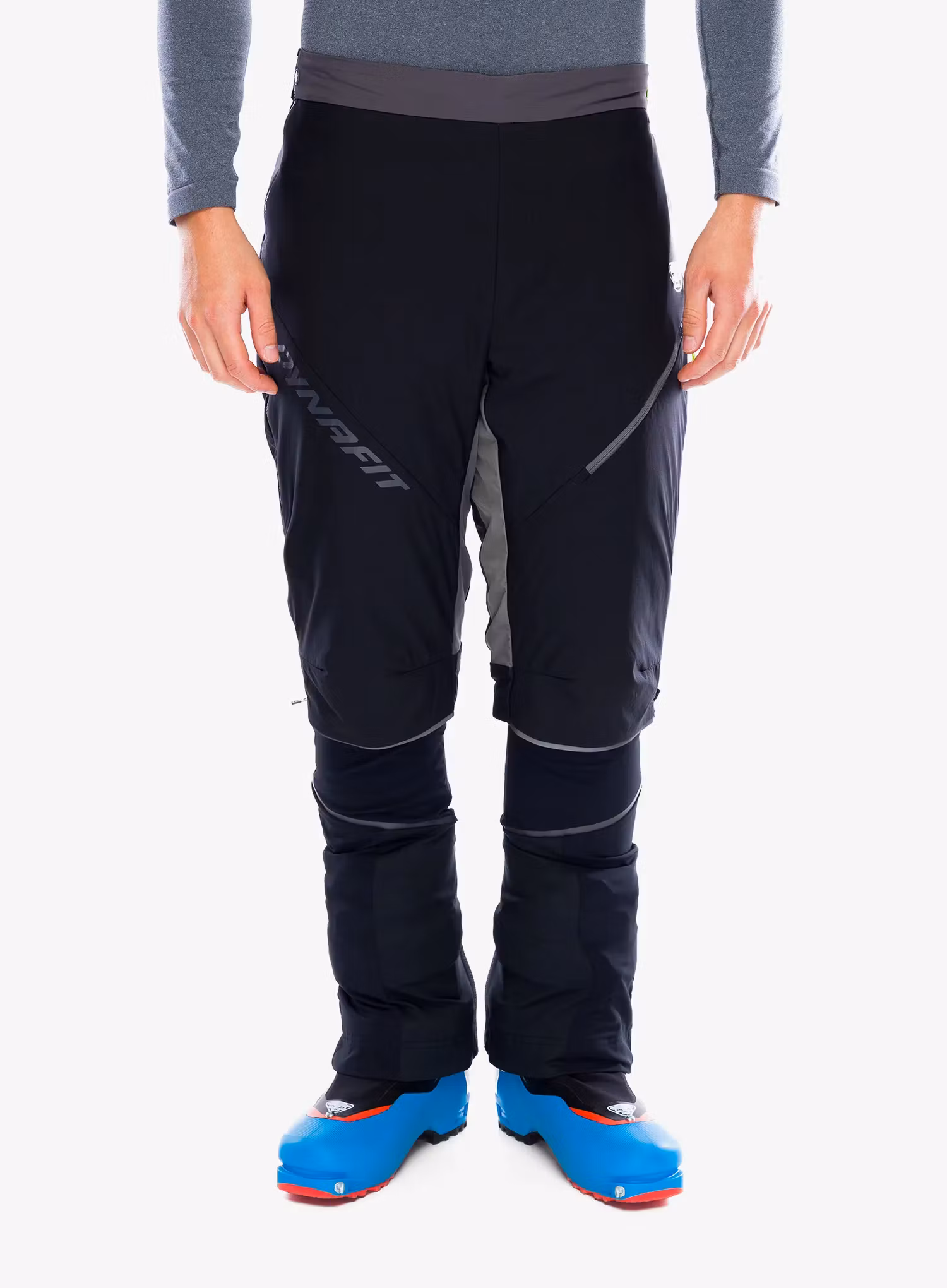 DynafitMezzalamaPTCAlphaOvershort_blackoutmagnet4053866467698a.webp
