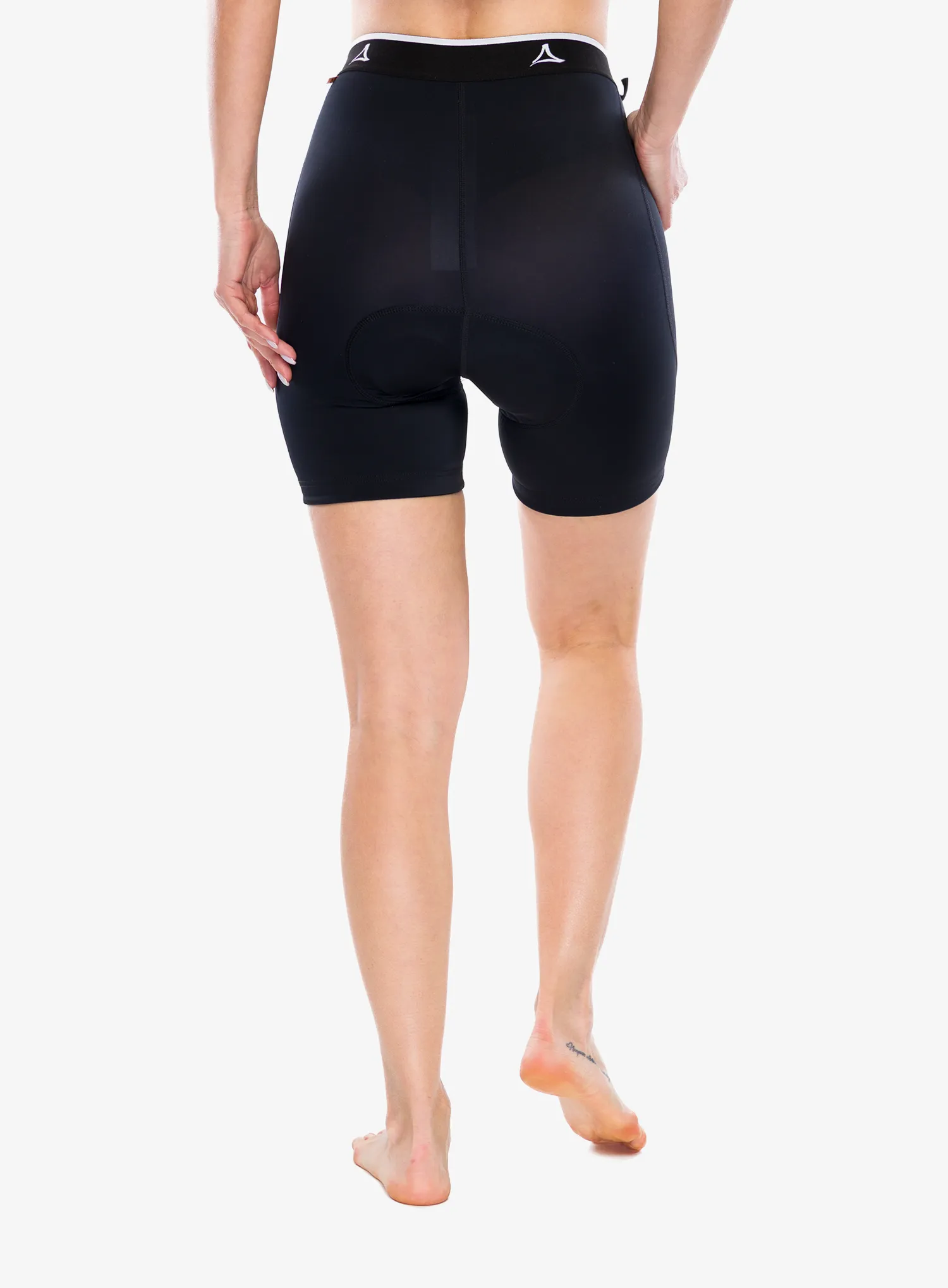 Дамски къси панталони за колоездене Schoffel Skin Pants 2h L - black
