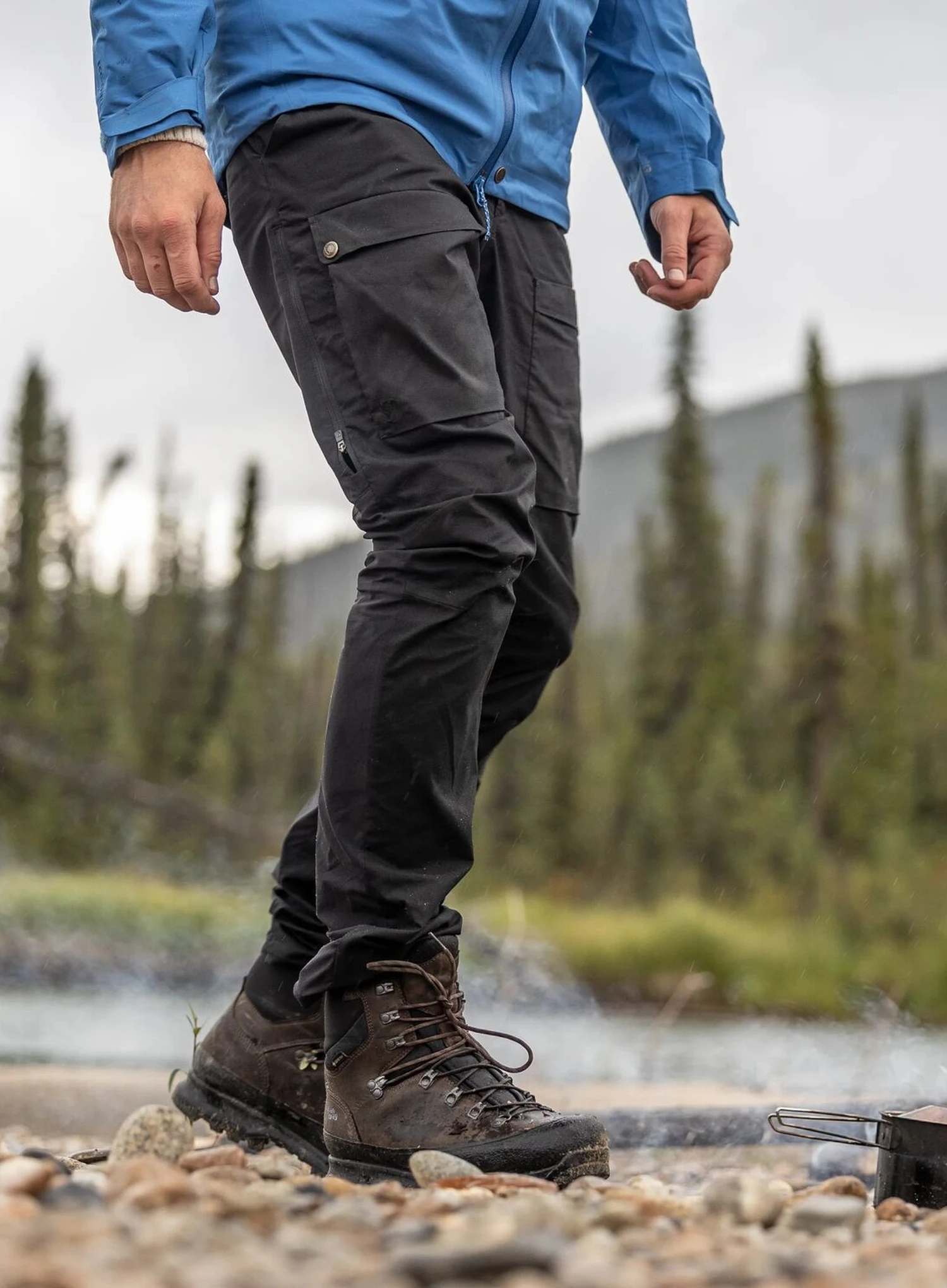 Трекинг панталони Fjallraven Abisko Hybrid Trail Trs - navy
