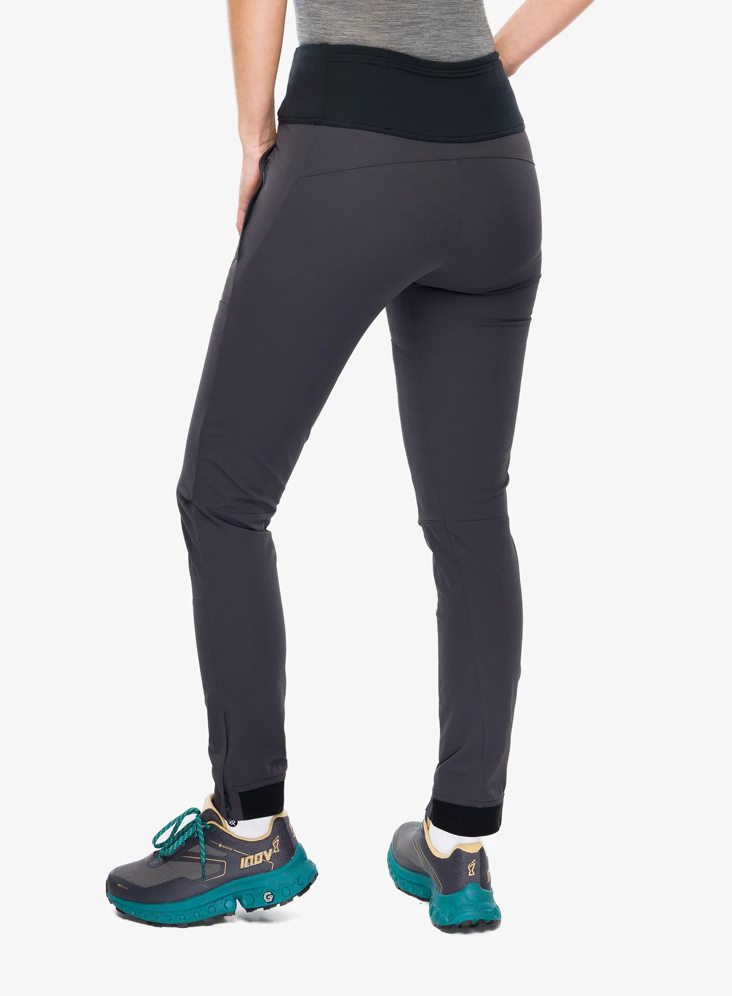 Дамски туристически панталони Inov-8 VentureLite Pant - graphite