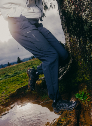 Дамски туристически панталони Salomon Outerpath Utility - deep black