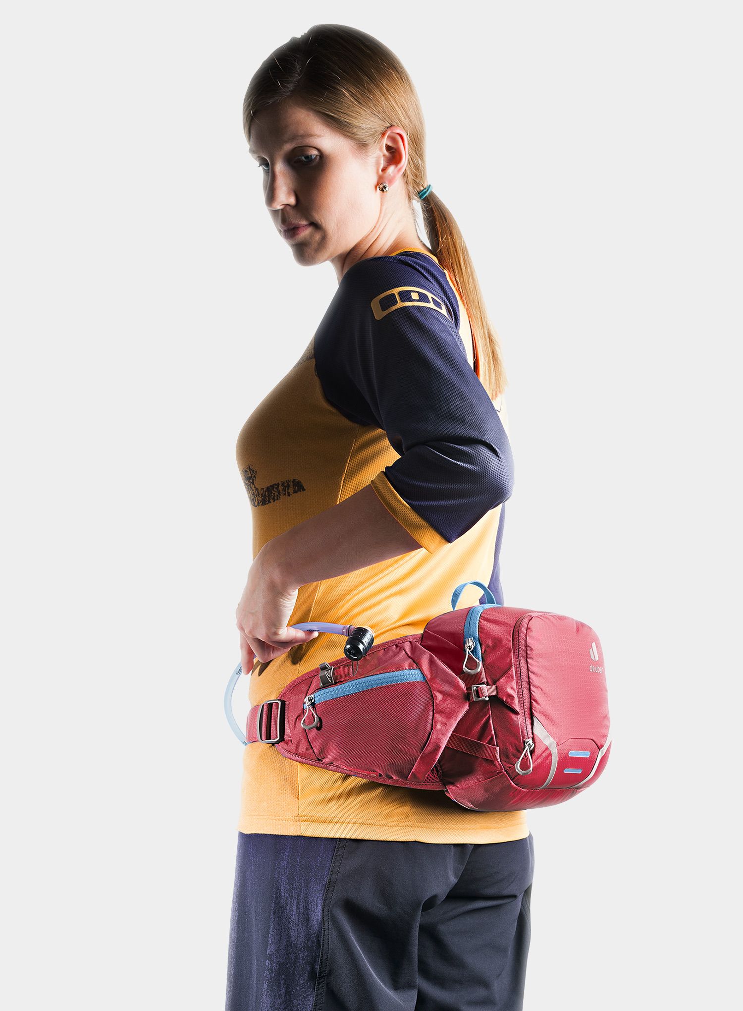 Чантичка за кръст Deuter Pulse 3 - cranberry